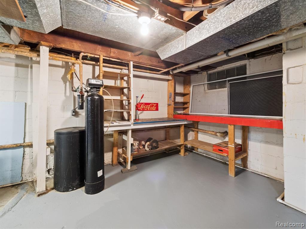 260 S DEXTER Street, Pinckney, MI 48169 — Photo 55