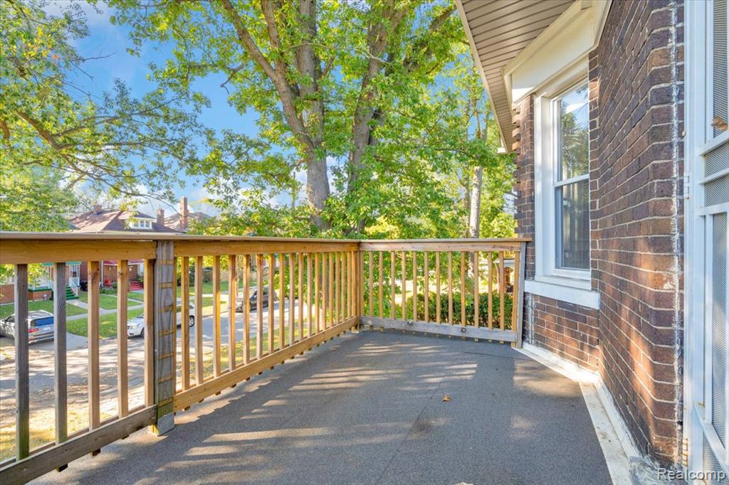 1202 Lawrence St, Detroit, MI 48202 — Photo 21