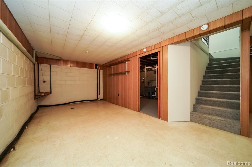 46269 HULING Street, Shelby Twp, MI 48317 — Photo 43