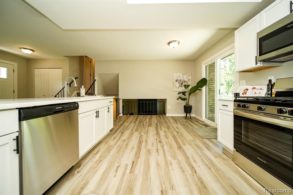48297 Mallard Drive, New Baltimore, MI 48047 — Photo 21