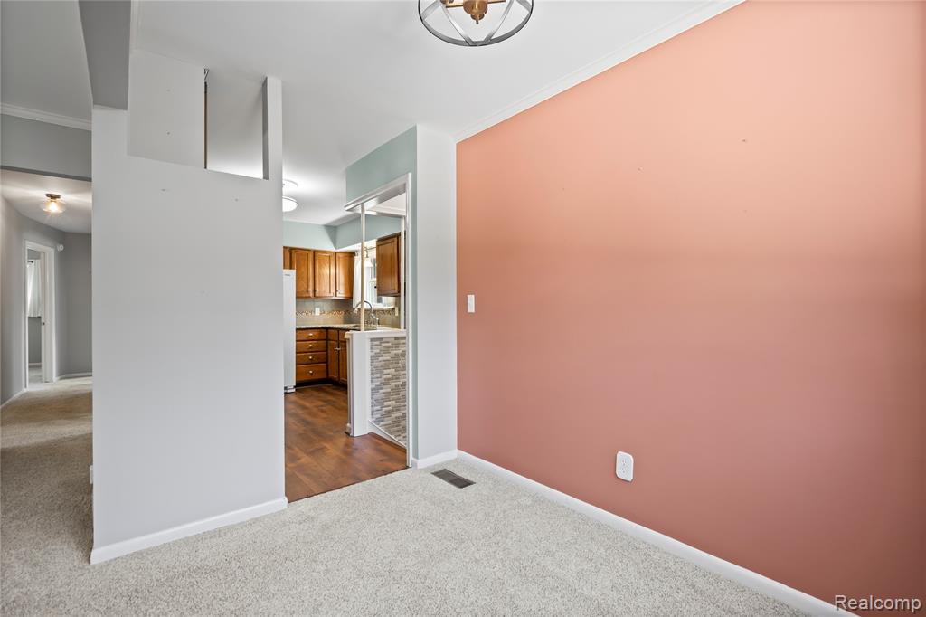 6773 Transparent Avenue, Clarkston, MI — Photo 24