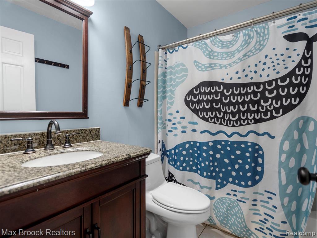 54241 Sunderland Drive, Shelby Twp, MI 48316 — Photo 23