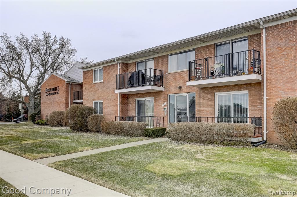 32075 Beaconsfield Street, 29, Roseville, MI 48066 — front exterior
