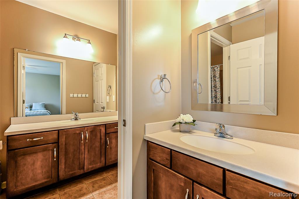 58724 Carriage Lane, South Lyon, MI 48178 — Photo 19