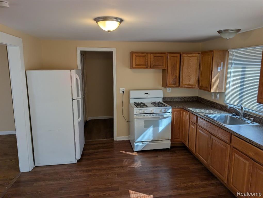 4024 Wenonah Lane, Waterford, MI 48328 — Photo 20