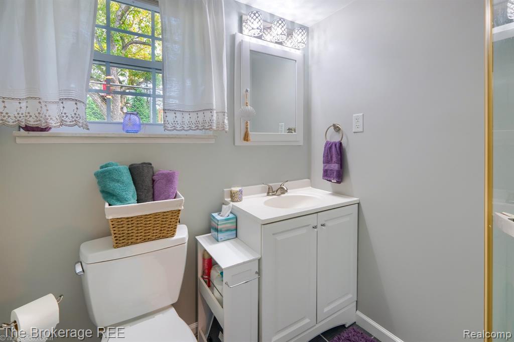 9404 E Lippincott Boulevard, Davison, MI 48423 — Photo 36