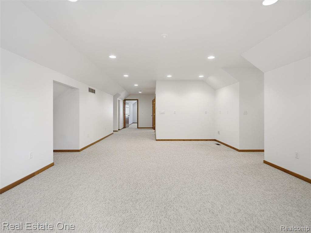 9400 Sashabaw Road, Clarkston, MI 48348 — Photo 53