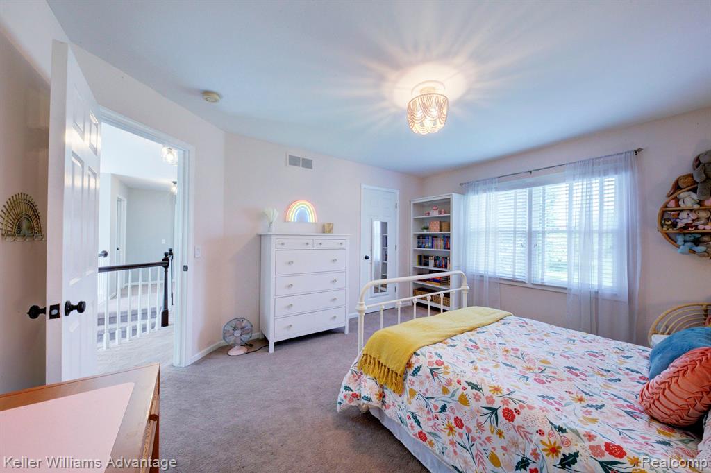 47694 EDINBURGH Drive, Plymouth, MI 48170 — Photo 42