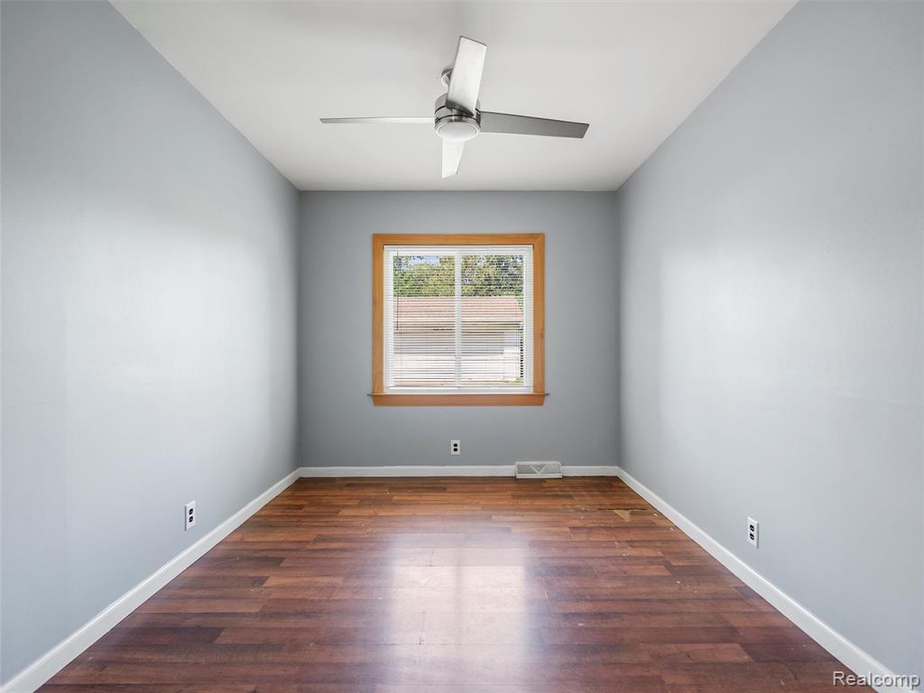 7472 Sloan Street, Taylor, MI 48180 — Photo 10