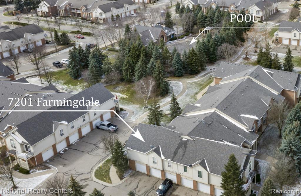 7201 Farmingdale Lane, Walled Lake, MI 48390 — Photo 28