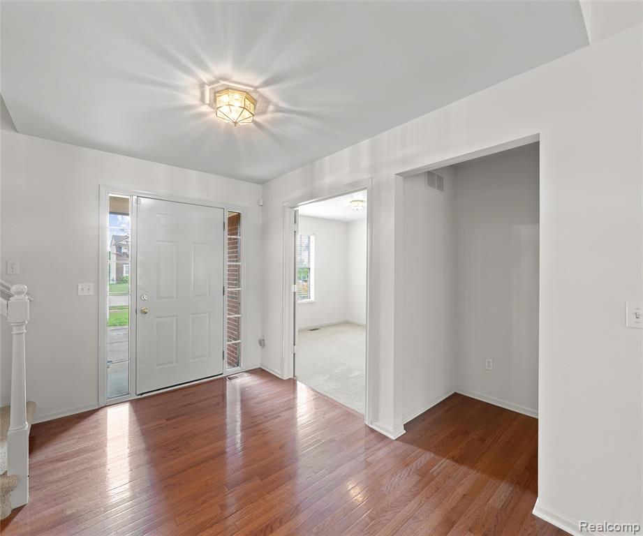 5864 Willow Ridge Drive, Ypsilanti, MI 48197 — Photo 13