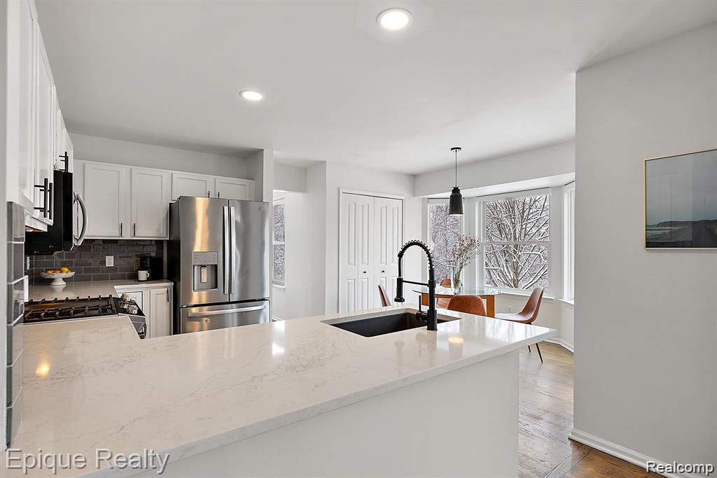 4312 Clear Creek Court, Rochester, MI 48306 — Photo 12