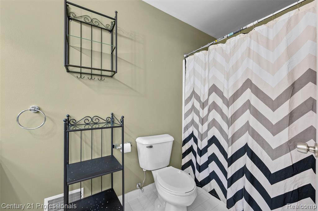 3061 Talon Circle, Lake Orion, MI — Photo 28