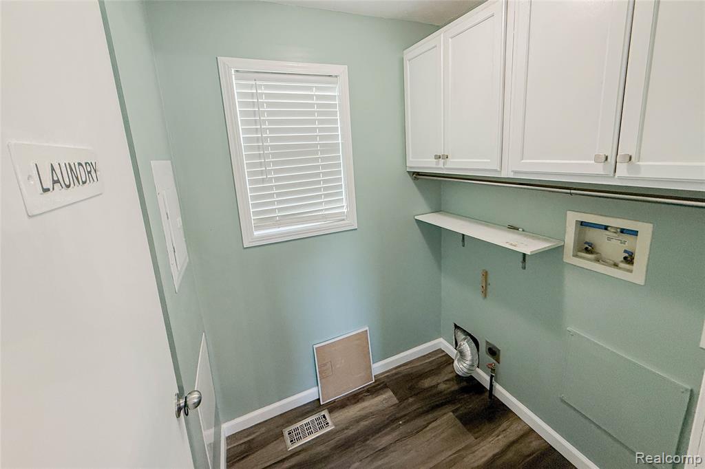 41021 Old Michigan Ave, 39 A, Canton, MI 48188 — Photo 19