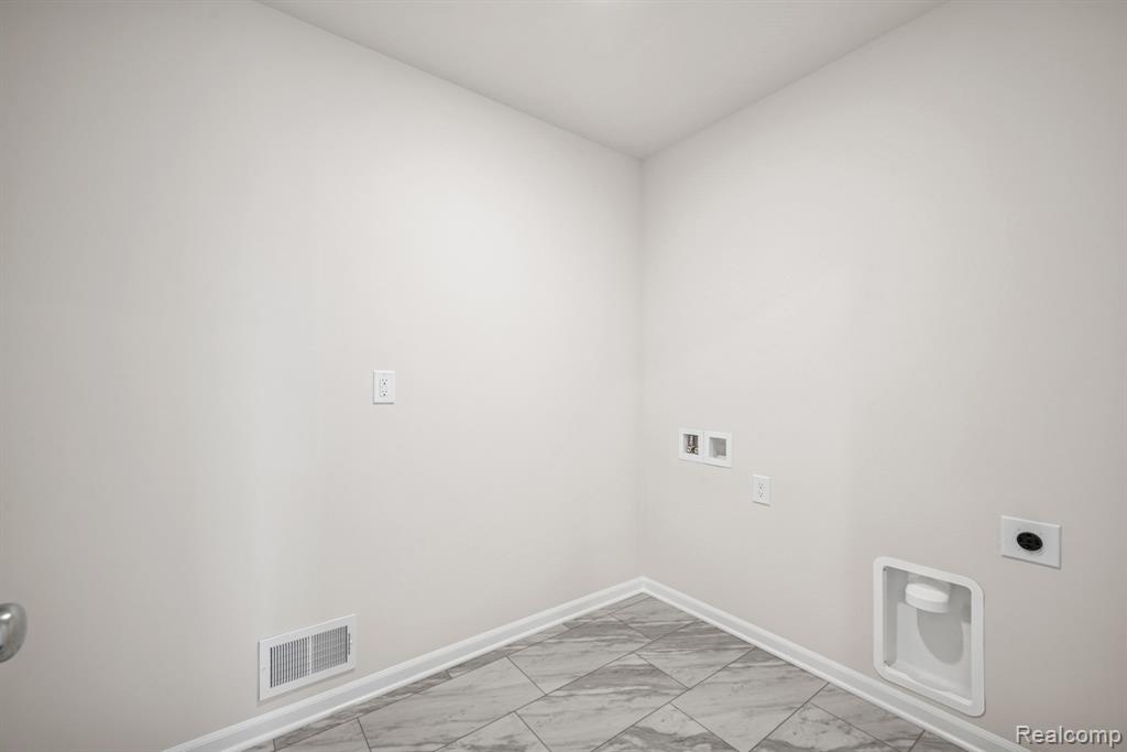 725 Knollwood Bend, Chelsea, MI 48118 — Photo 30