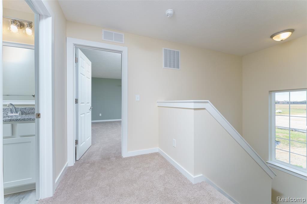 570 W Wildwood Drive, Owosso, MI 48867 — Photo 15