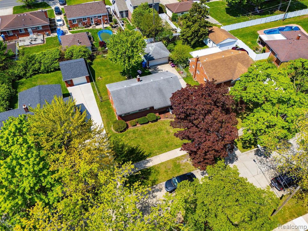 8631 WHITEFIELD Street, Dearborn Heights, MI 48127 — Photo 30