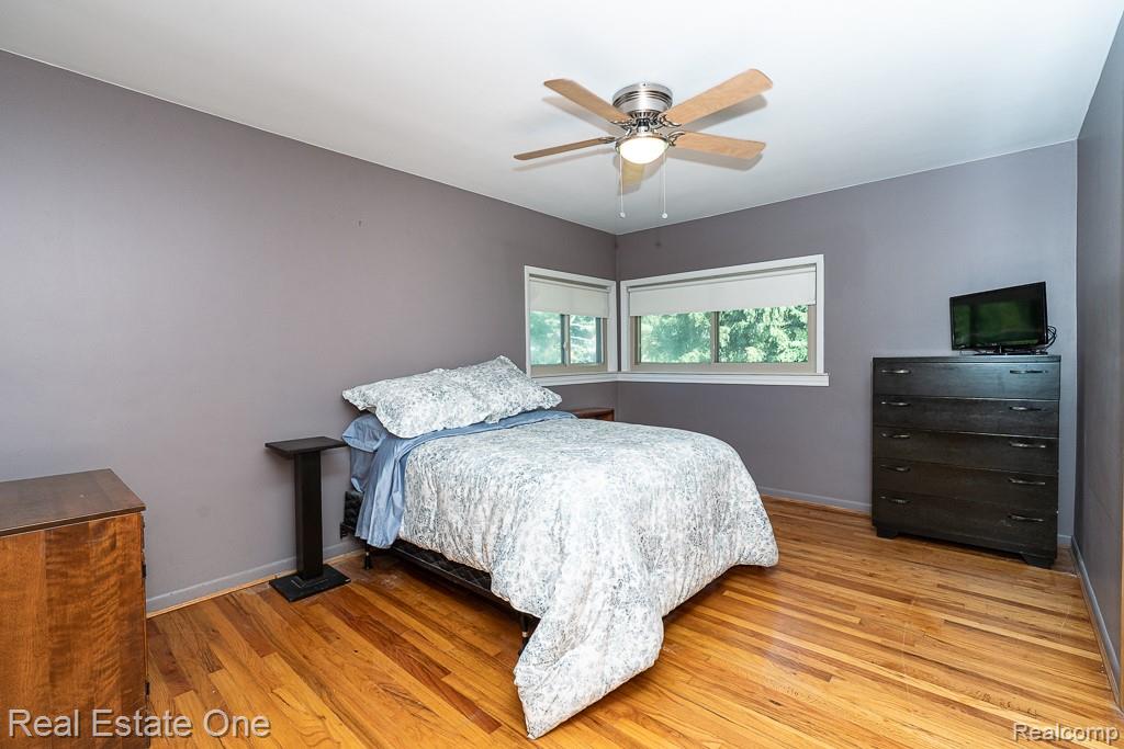 5055 Eastbrook Court, Utica, MI 48316 — Photo 11