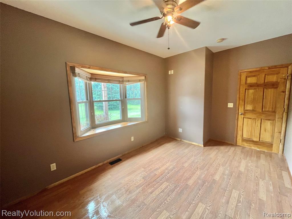 5885 Skyview Drive, Imlay City, MI 48444 — Photo 24