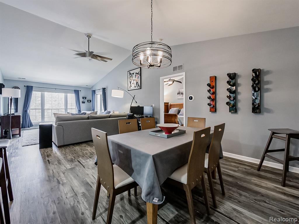 45724 WARWICK Drive, Macomb, MI 48044 — Photo 10