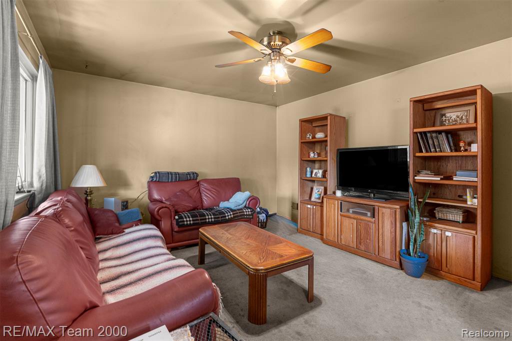 5622 Campbell Street, Dearborn Heights, MI 48125 — Photo 3