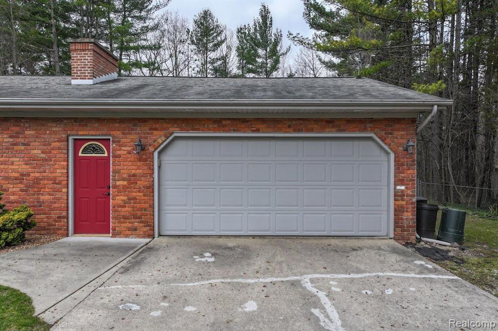 404 RIVER BEND Drive, Flushing, MI 48433 — Photo 12