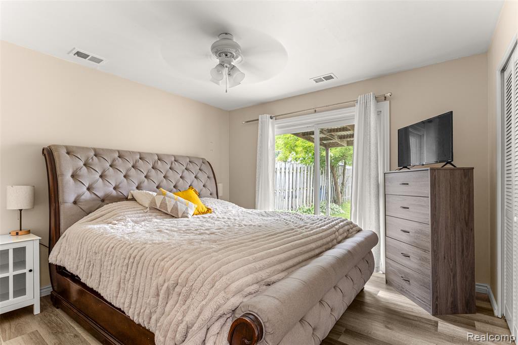 8039 Nightingale Street, Dearborn Heights, MI 48127 — Photo 15