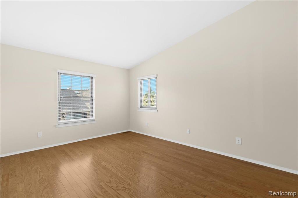 40013 CROSSWINDS, Novi, MI — Photo 14