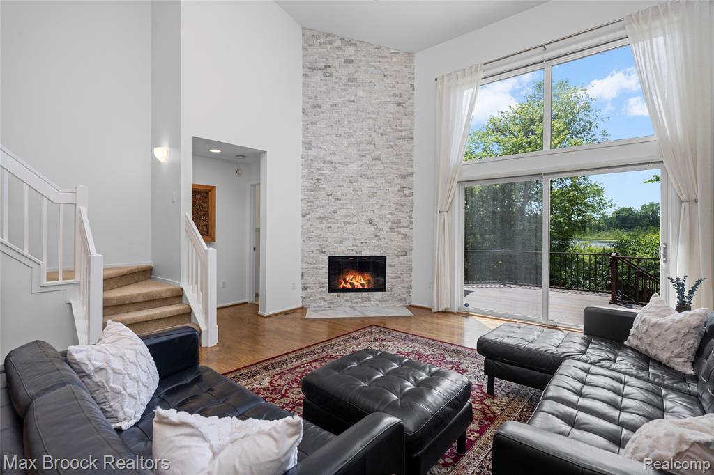 4860 Lagoons Circle, West Bloomfield, MI 48323 — Photo 12