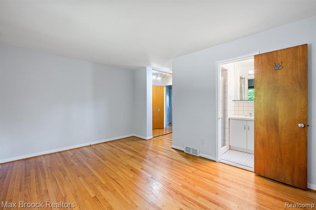 966 WOODLEA Street, Birmingham, MI 48009 — Photo 12