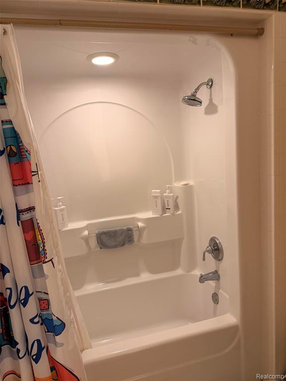 6788 E Hoxie Road, Cedar, MI 49621 — Photo 24