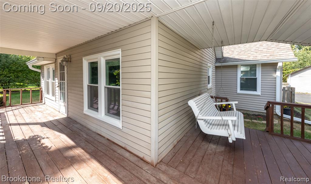 810 Beardon, Lake Orion, MI 48362 — Photo 13