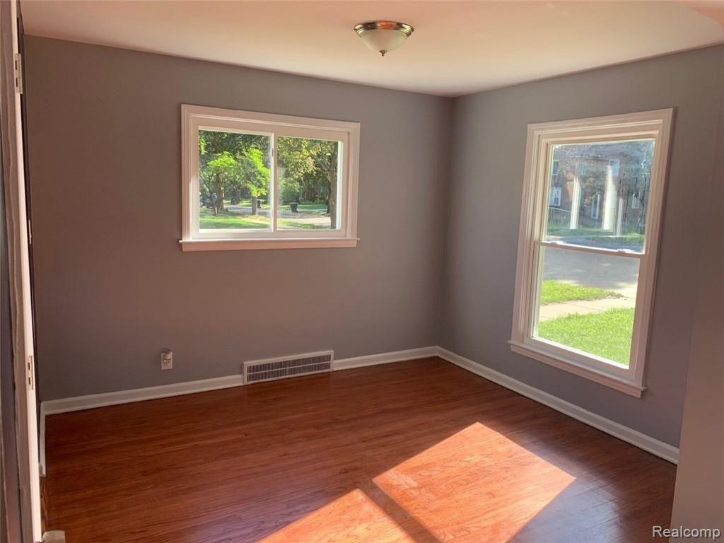 4800 HARVARD Road, Detroit, MI 48224 — Photo 7