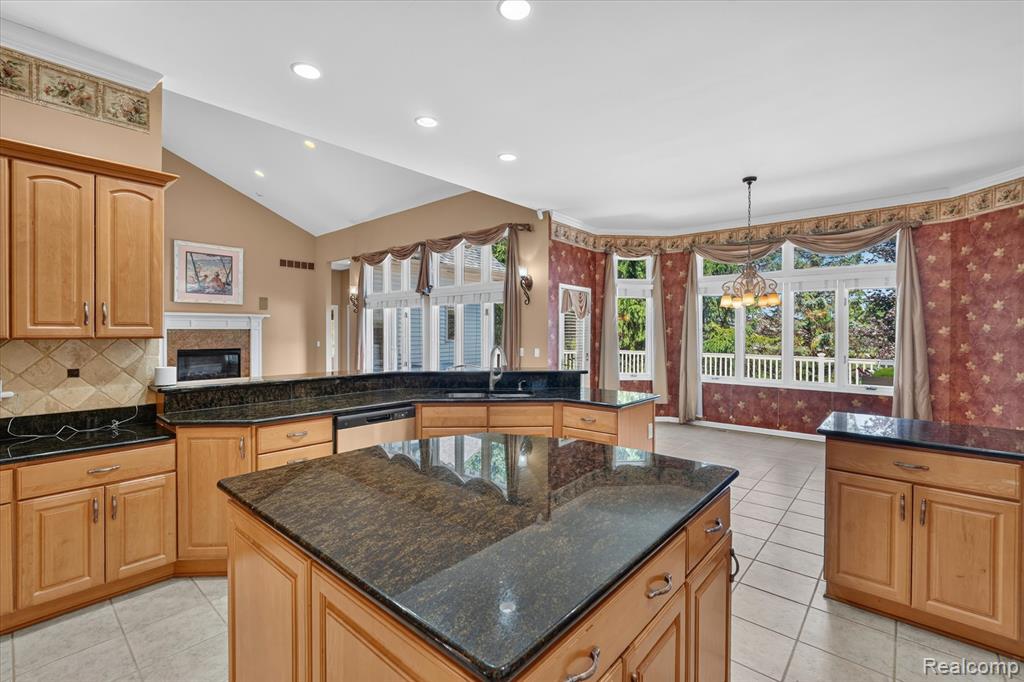2212 Lily Court, Davison, MI 48423 — Photo 19