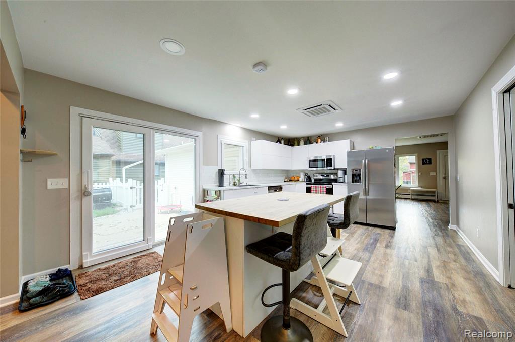 532 John R, Milford, MI 48381 — Photo 10
