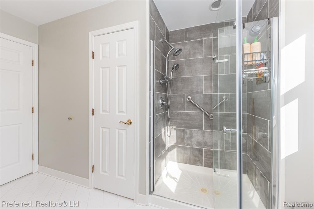 3104 SPRING HOLLOW, Ann Arbor, MI 48105 — Photo 42