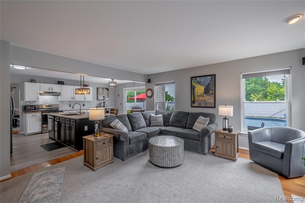 742 Maple Tree Drive, Fenton, MI 48430 — Photo 11