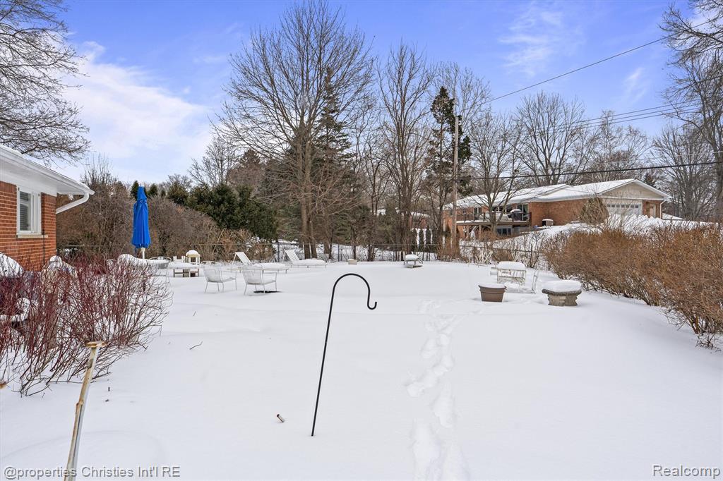 952 N Reading Road, Bloomfield Hills, MI 48304 — Photo 28