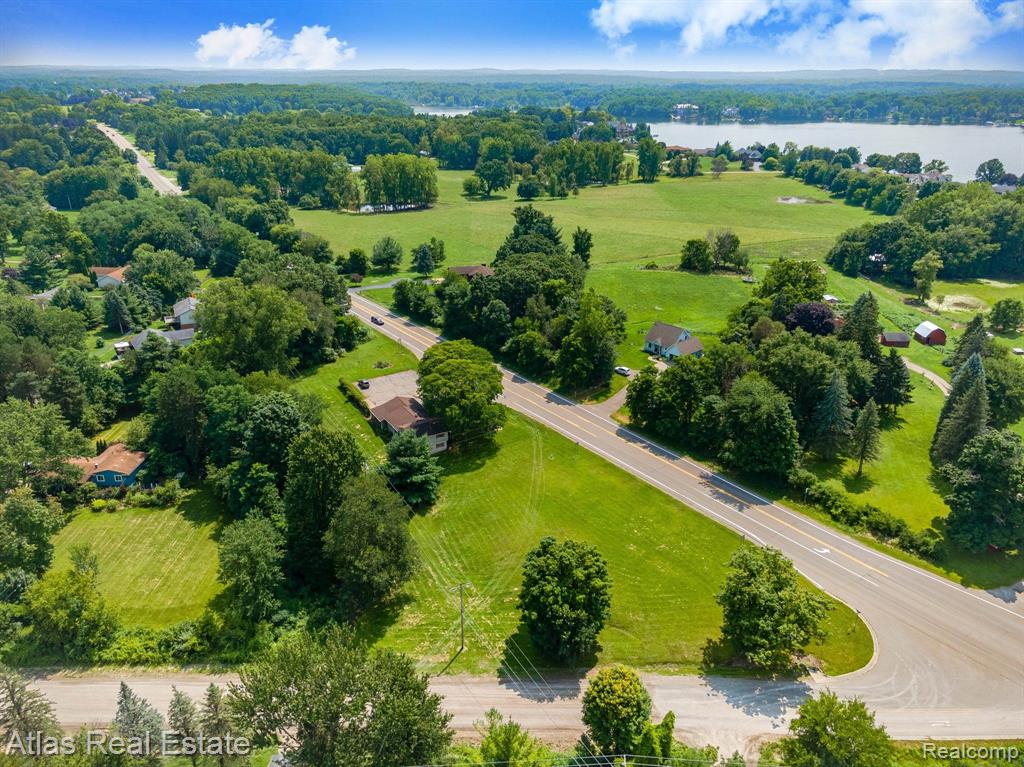 9037 S STATE Road, Goodrich Vlg, MI — Photo 3
