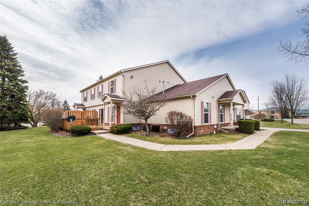 837 Oakwood Drive, Howell, MI 48843 — Photo 30