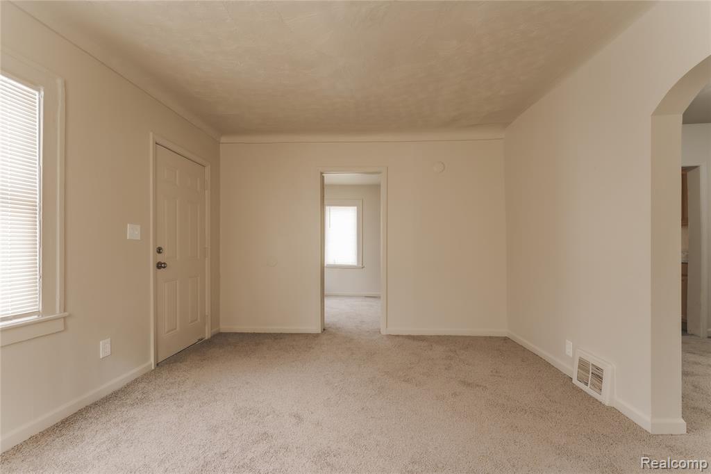 804 Emerson Avenue, Pontiac, MI 48340 — Photo 13
