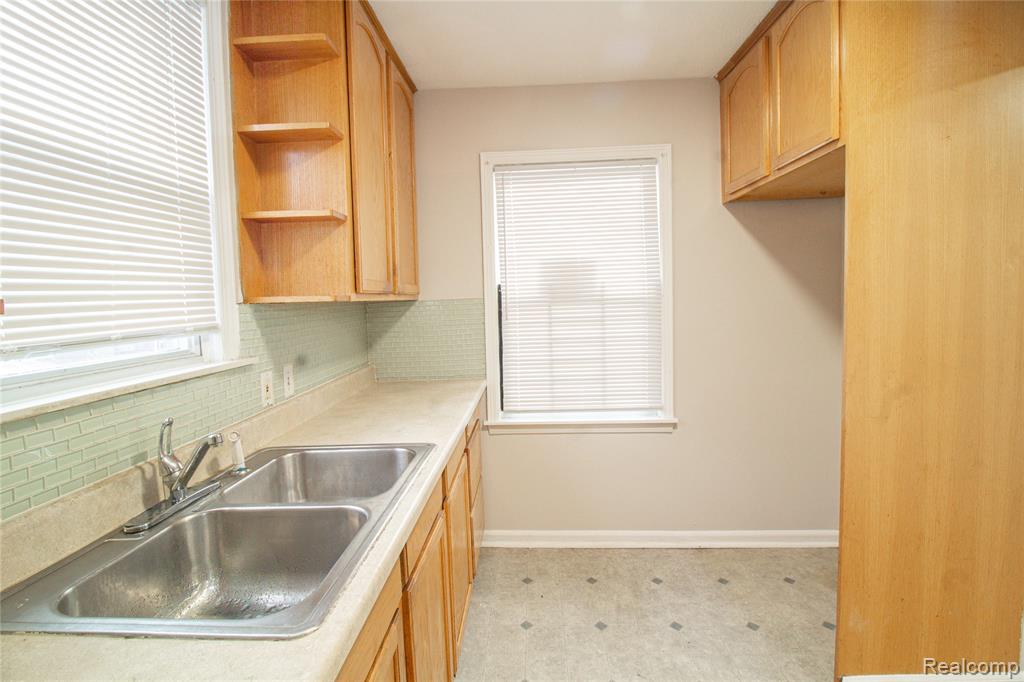 18217 Archdale Street, Detroit, MI 48235 — Photo 10