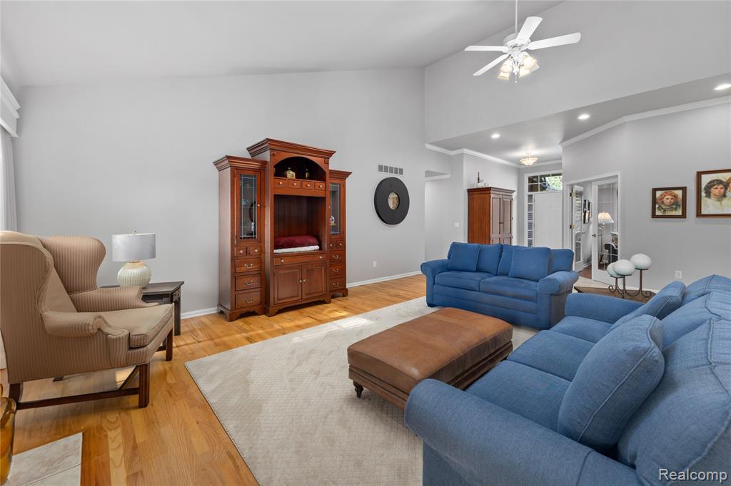 225 Redwood Lane, Leonard, MI 48367 — Photo 21