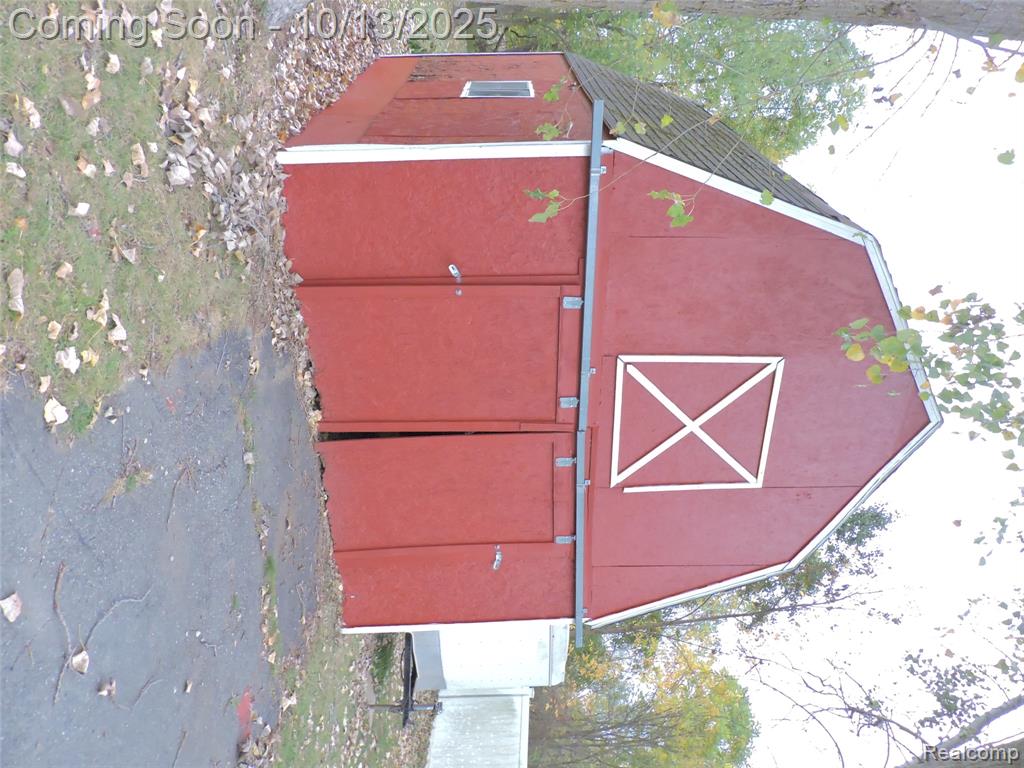 1475 S Nichols Road, Swartz Creek, MI 48473 — Photo 5