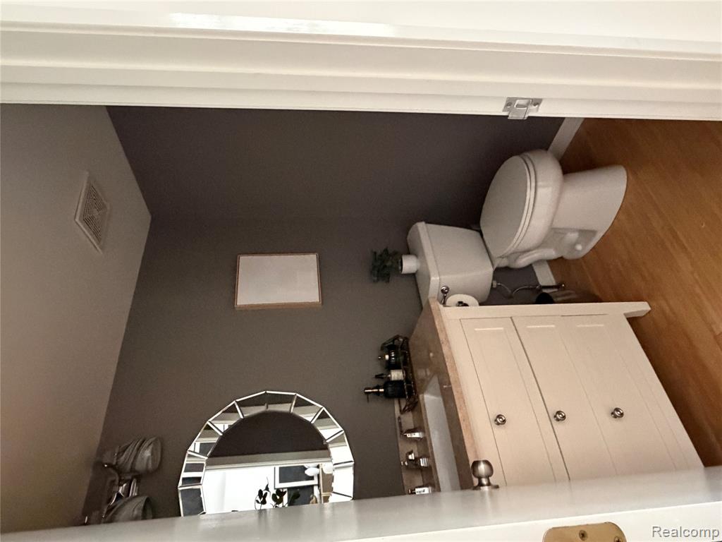 5589 Loveland Street, West Bloomfield, MI — Photo 13