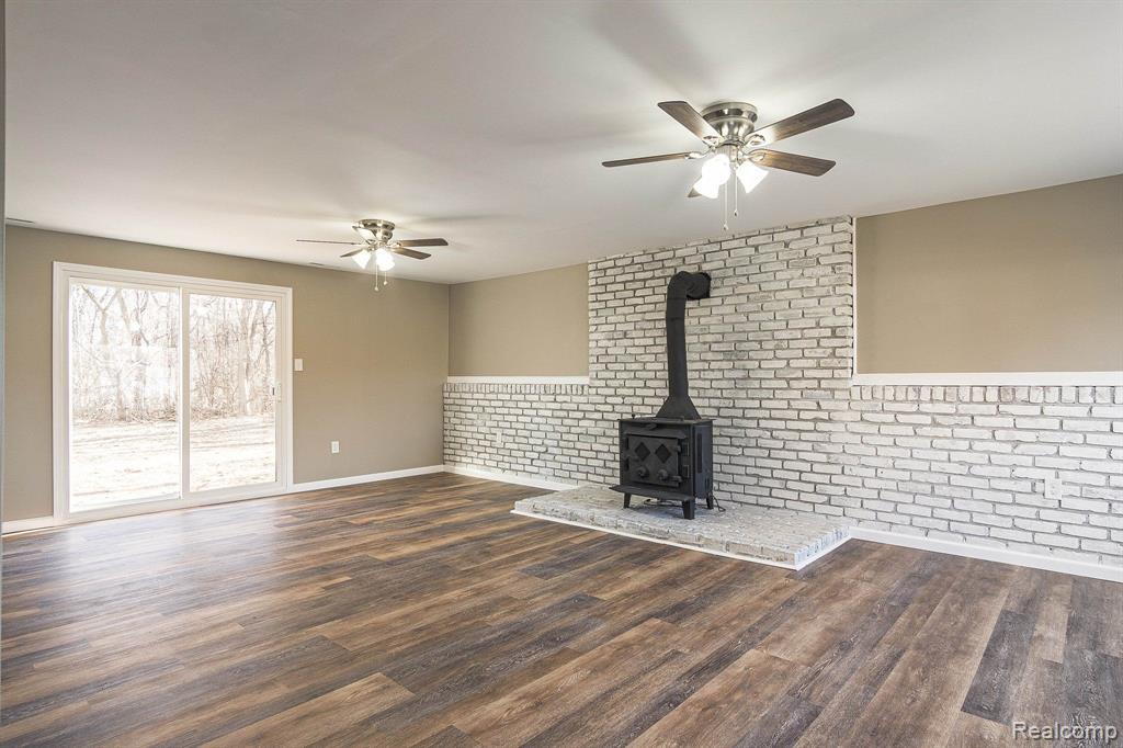 5604 BLACKMOOR Street, Commerce Twp, MI 48382 — Photo 6