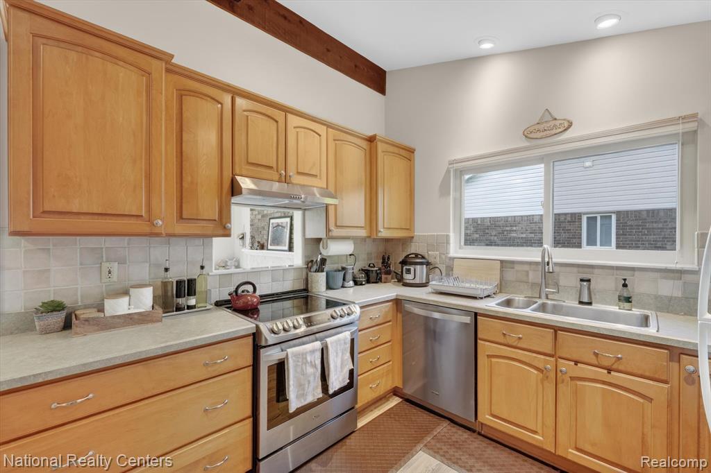 5069 Prentis Drive, Troy, MI 48085 — Photo 5