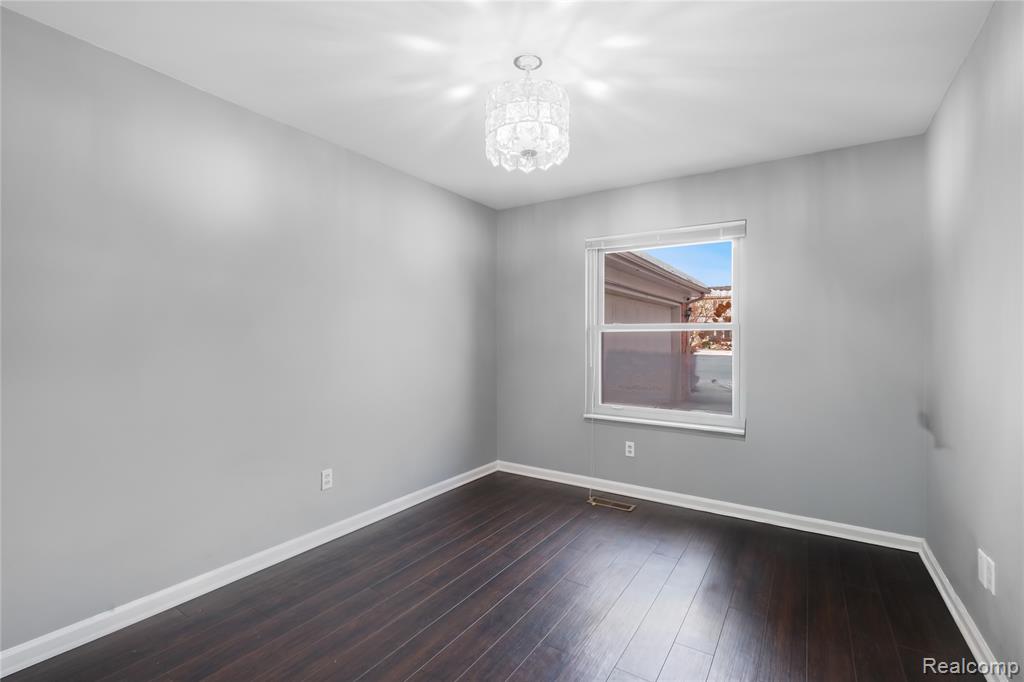 43529 Oakbrook Road, Canton, MI, 48187