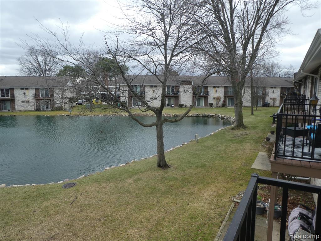 7482 Woodview Street, 4, Westland, MI — Photo 40