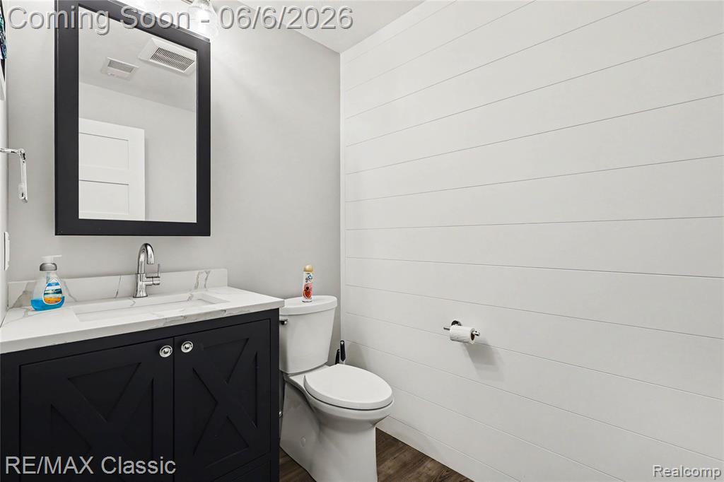 5118 S Shore Drive, Whitehall, MI 49461 — Photo 33